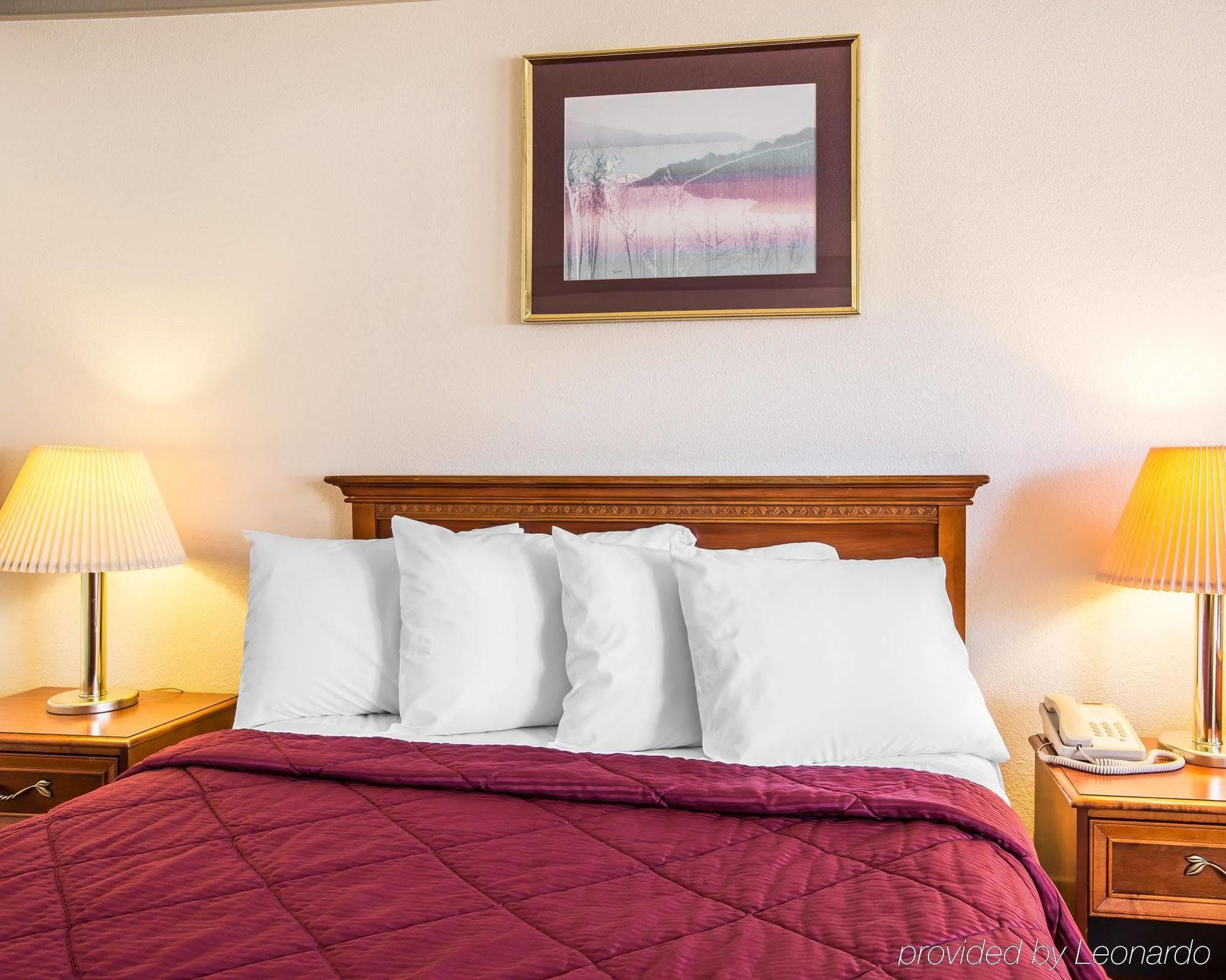 Rodeway Inn Делта Екстериор снимка