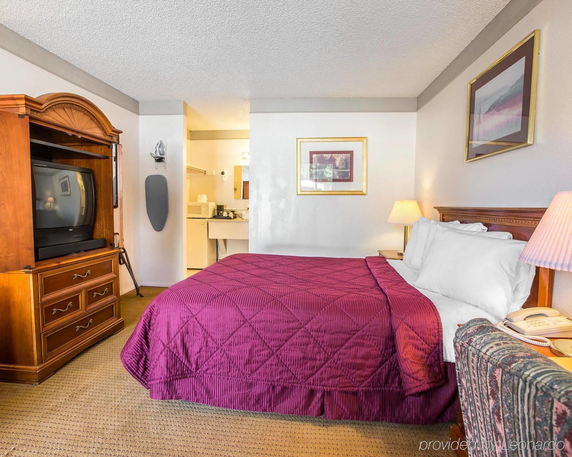 Rodeway Inn Делта Екстериор снимка